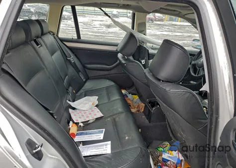 2004 BMW 325 It z USA, uszkodzony, nr VIN WBAEN33424PC13570